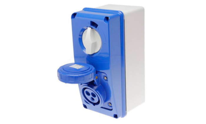 240V Industrial Plugs & Sockets