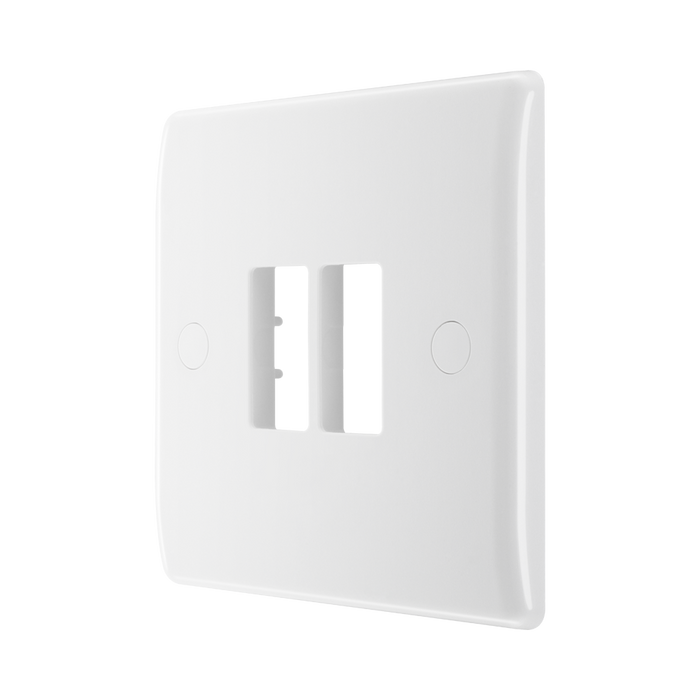 BG GridLite White Moulded White 2G Grid Plate M82 – angled view