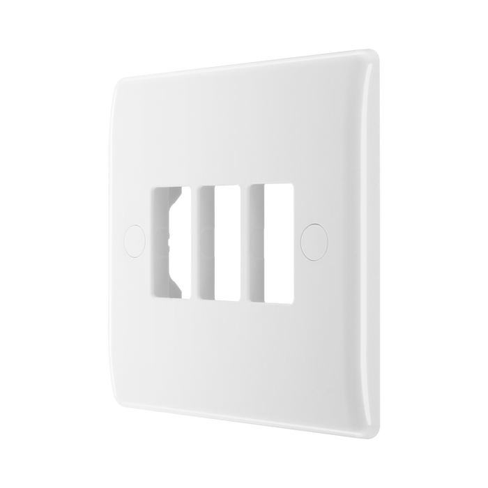 BG GridLite White Moulded White 3G Grid Plate M83 – angled view