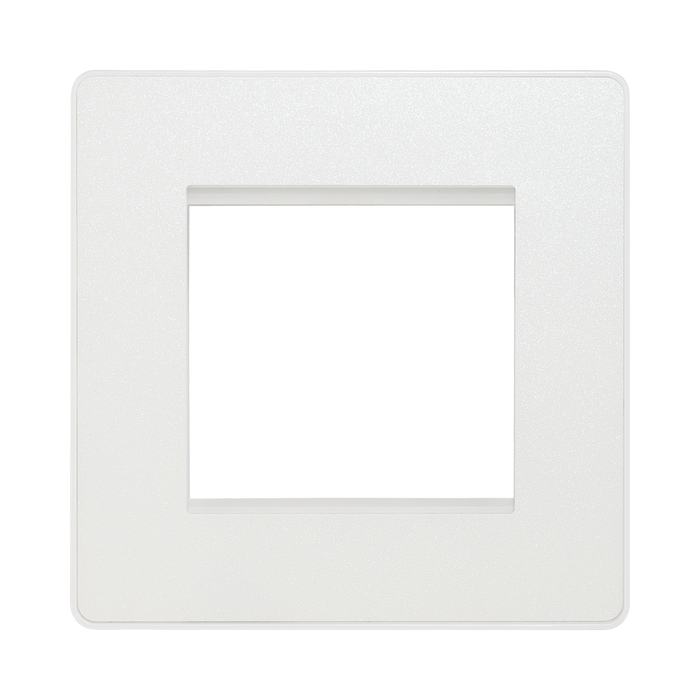 BG Evolve Pearl White 2G Euro Module Plate PCDCLEMS2W