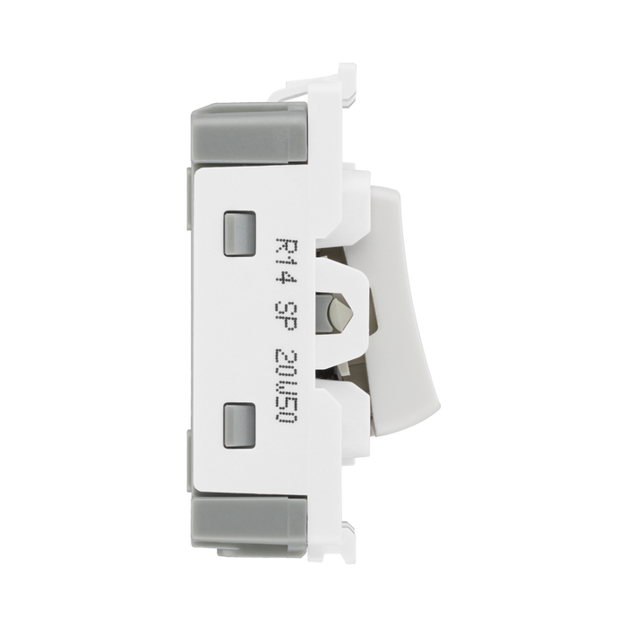 BG White Moulded PVC 20A Retractive Grid Module R14 – product view 4