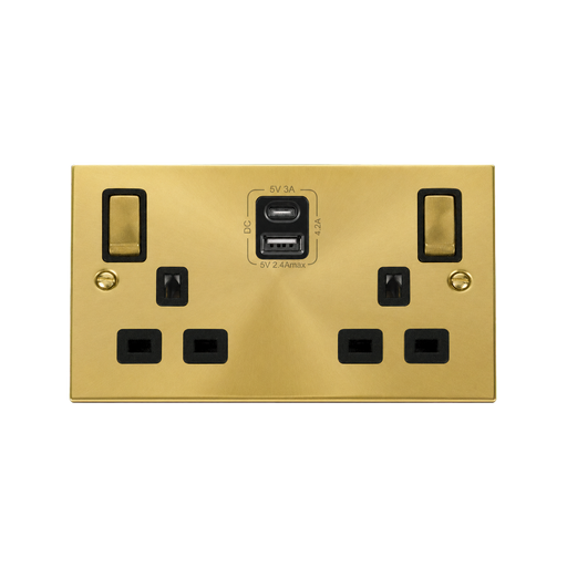 Front view of Click Deco Satin Brass 13A Double A+C USB Socket