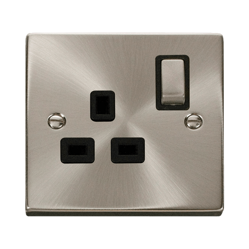Front view of Click Deco Satin Chrome 13A Single Socket