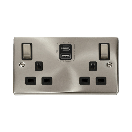 Front view of Click Deco Satin Chrome 13A Double A+C USB Socket