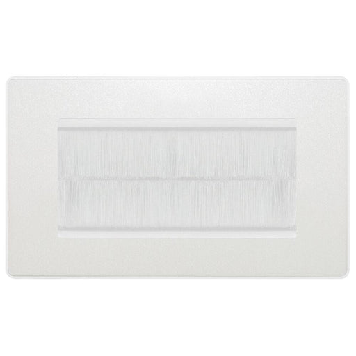 BG Evolve Pearl White 4G Cable Brush Outlet PCDCL4GBRW Available from RS Electrical Supplies