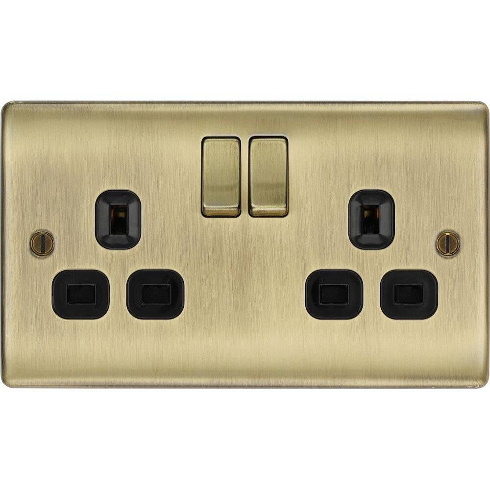 BG Elektrische dubbel geschakelde stekker wandcontactdoos, schroefloos, evolueren, satijn messing, 13A, PCDSB22B BG Elektrische dubbel geschakelde stekker wandcontactdoos, schroefloos, evolueren, satijn messing, 13A, PCDSB22B