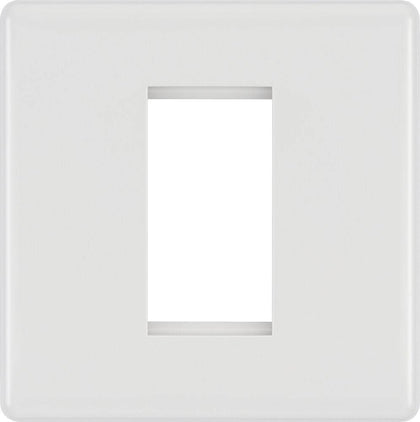 BG White Moulded 1G Euro Plate 8EMS1